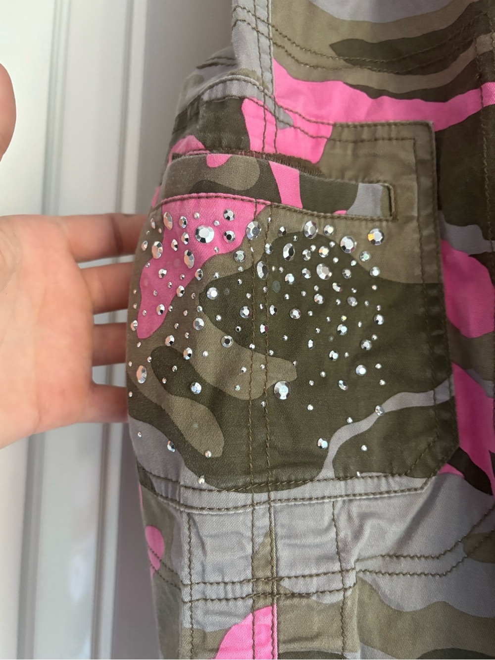 INC International Concepts Pink and Olive Camo Cargo Capris - Picture 3 of 4